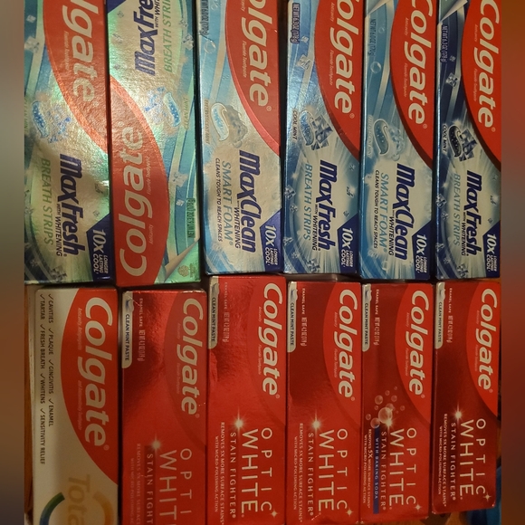 Colgate thoothpaste - Picture 6 of 6